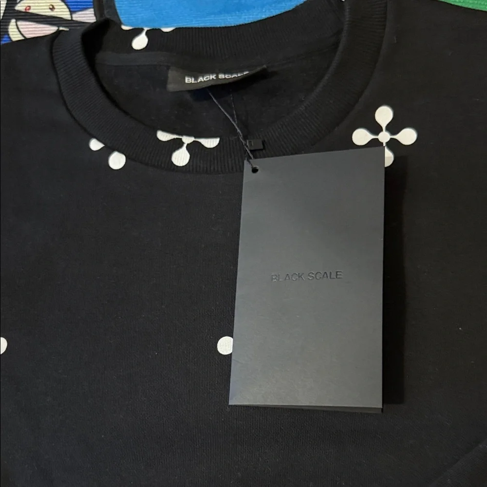 LE-NOX CREWNECK SWEATER BLACK